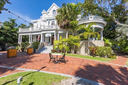 Deluxe King - Curry Mansion with Pool! Inn in Key West