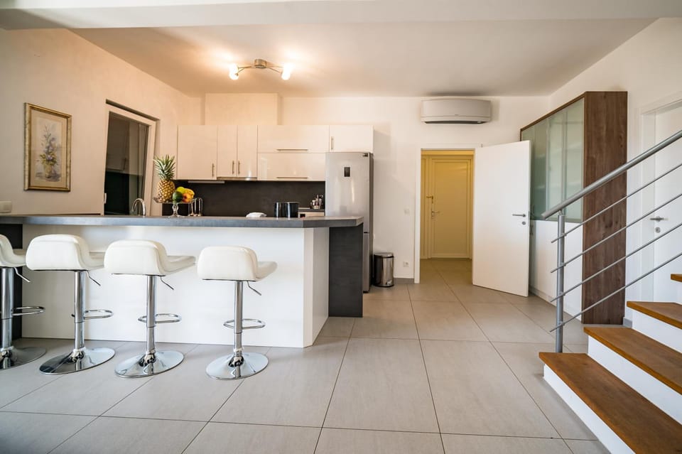 Villa Flavia and Alba - Private Pool Hotel in Novalja