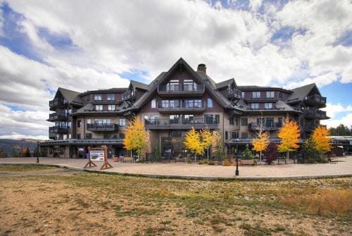 Crystal Peak Penthouse Lodge in Breckenridge
