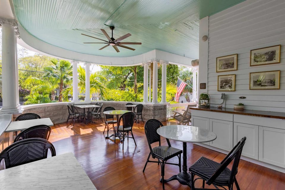 Classic King- Curry Mansion with Heated Pool! Inn in Key West
