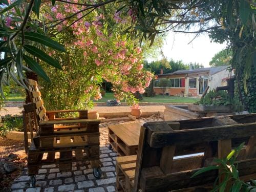 Standing duplex FULL Equipements ideal moyen sejours Hotel in Le Thor