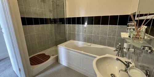 Portman Lodge Hotel in North Dorset District
