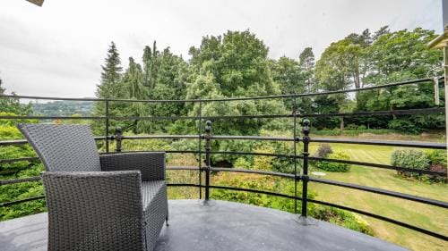 Pantybeiliau House Bed & Breakfast Hotel in Wales