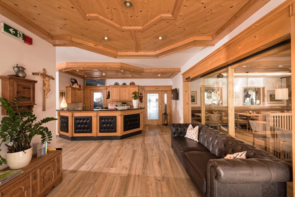 Hotel St. Justina Hof Hotel in Trentino-South Tyrol