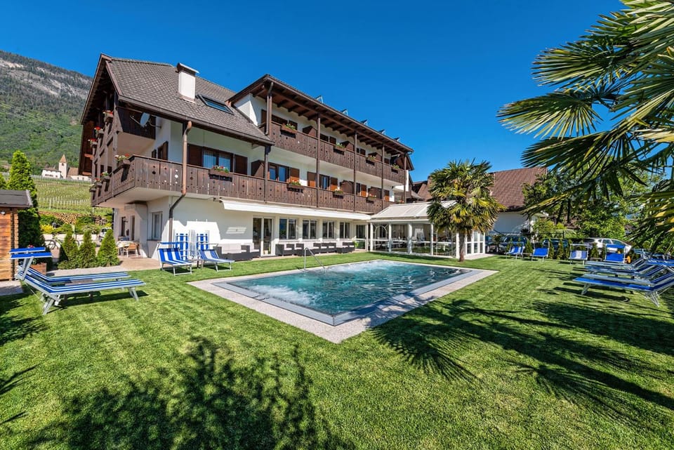 Hotel St. Justina Hof Hotel in Trentino-South Tyrol