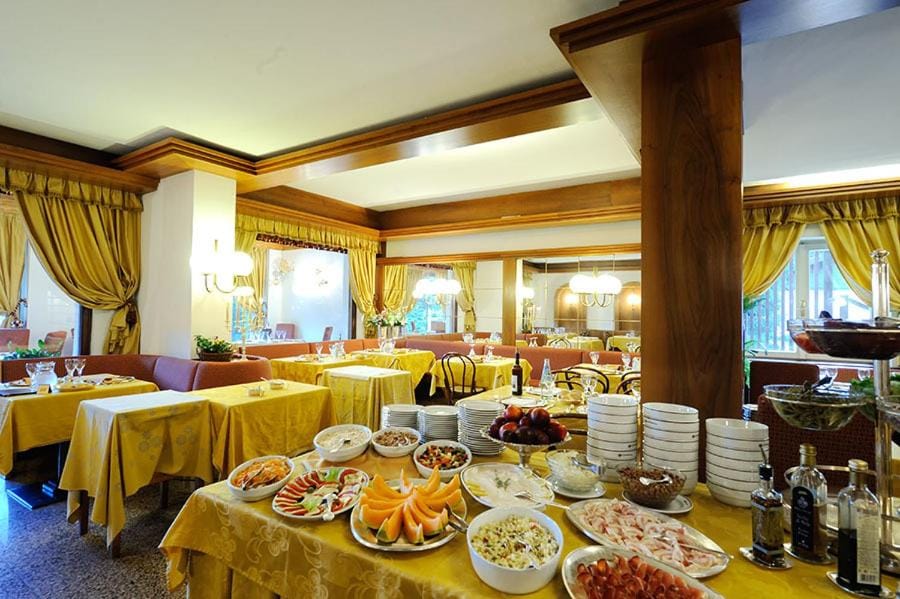 Hotel Touring Hotel in Madonna di Campiglio