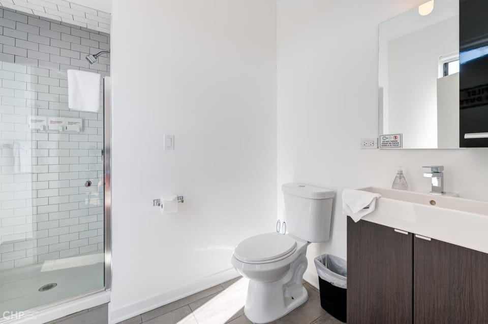 Chicago Second Floor Studio by 747 Lofts Hotel in Chicago
