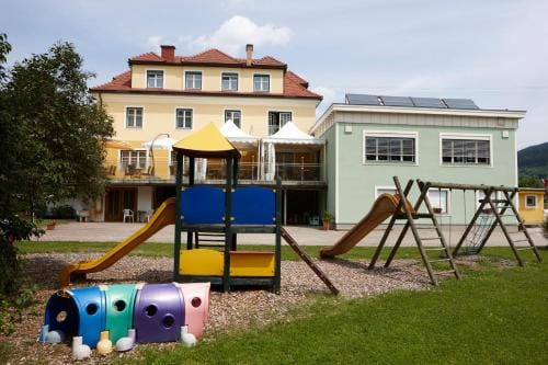 Gasthof Schattleitner Hotel in Carinthia, Austria
