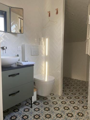 La Suite du Heron nantais Hotel in Saint-Herblain