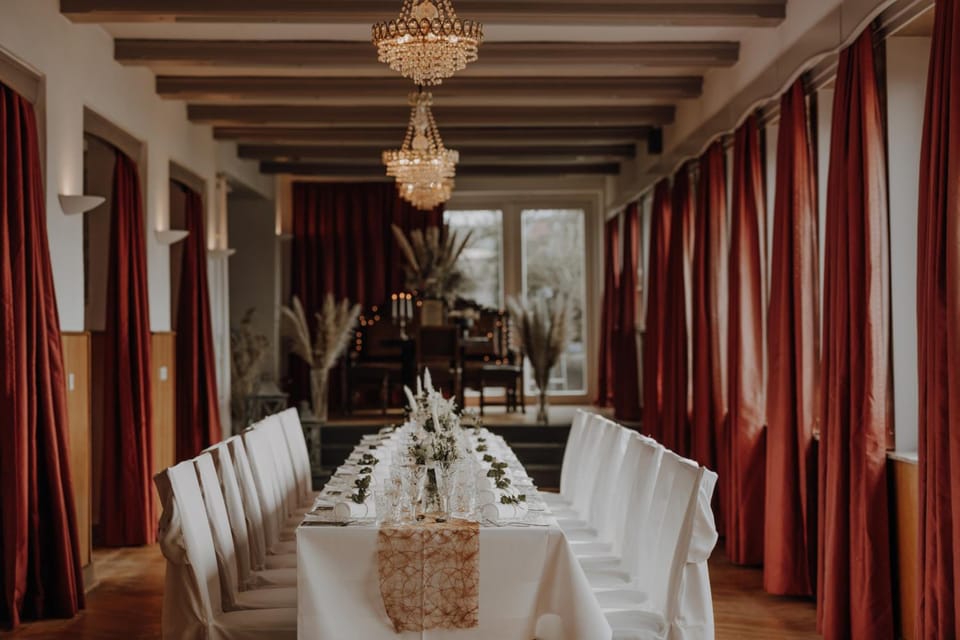 Banquet hall