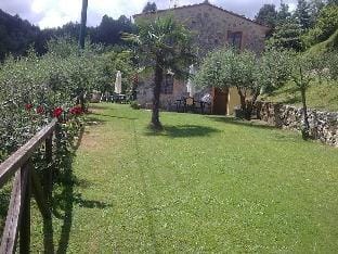 The Italian countryside - Agriturismo Collina Delle Streghe Hotel in Umbria