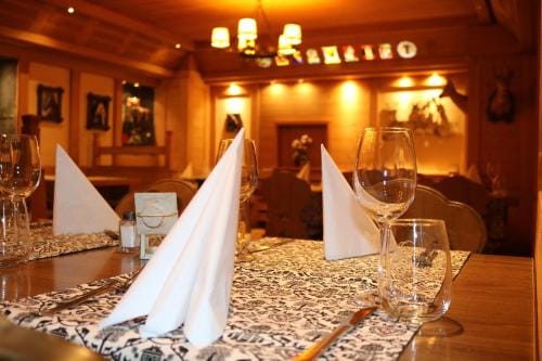 Hotel & Restaurant Diana Hotel in Saanen