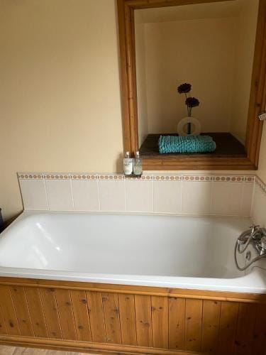 The crown inn Longtown Hotel in Crucorney