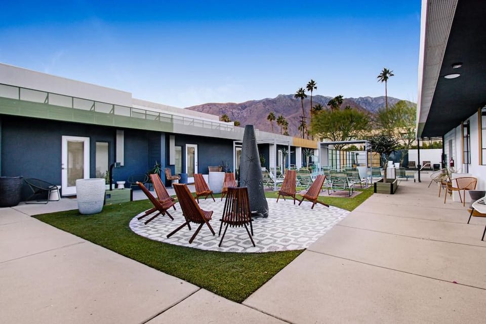 Mahala - 21 and Over - A Town & Desert Boutique Hotel Hotel in Palm Springs