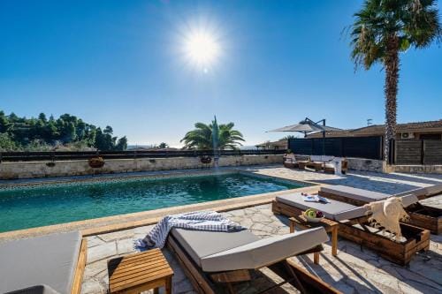Palmrise Luxury Villas by Travel Pro Services - Nea Skioni Halkidiki Hotel in Halkidiki