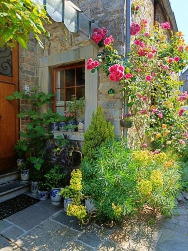 Le Jardin des Miroirs Hotel in Wallonia, Belgium