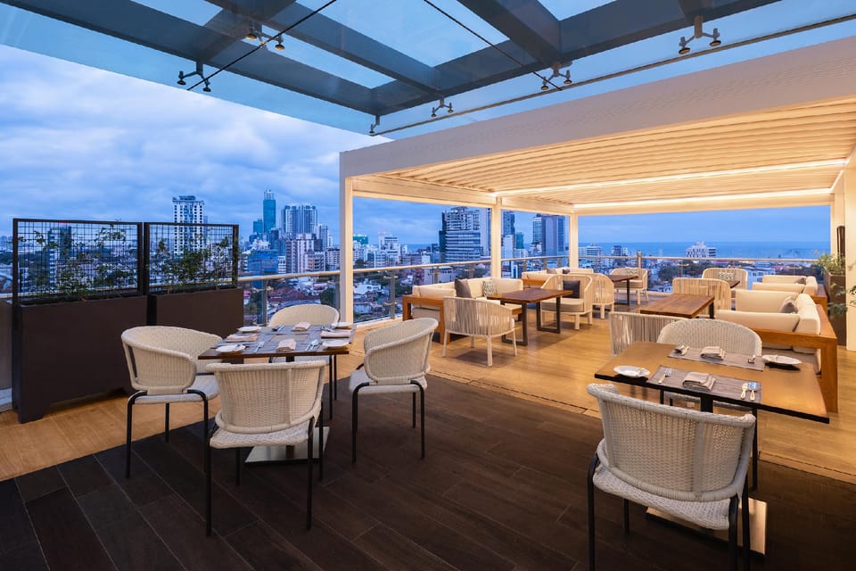 Courtyard by Marriott Colombo Hotel in Colombo