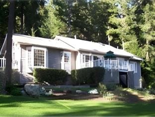 Inn to the Woods Hotel in San Juan Island