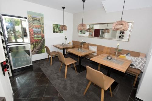 Gastehaus Schmitt Hotel in Mainz-Bingen
