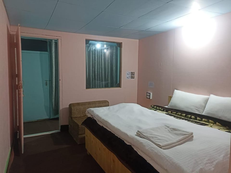 Moonland Cottage Pangong Hotel in India