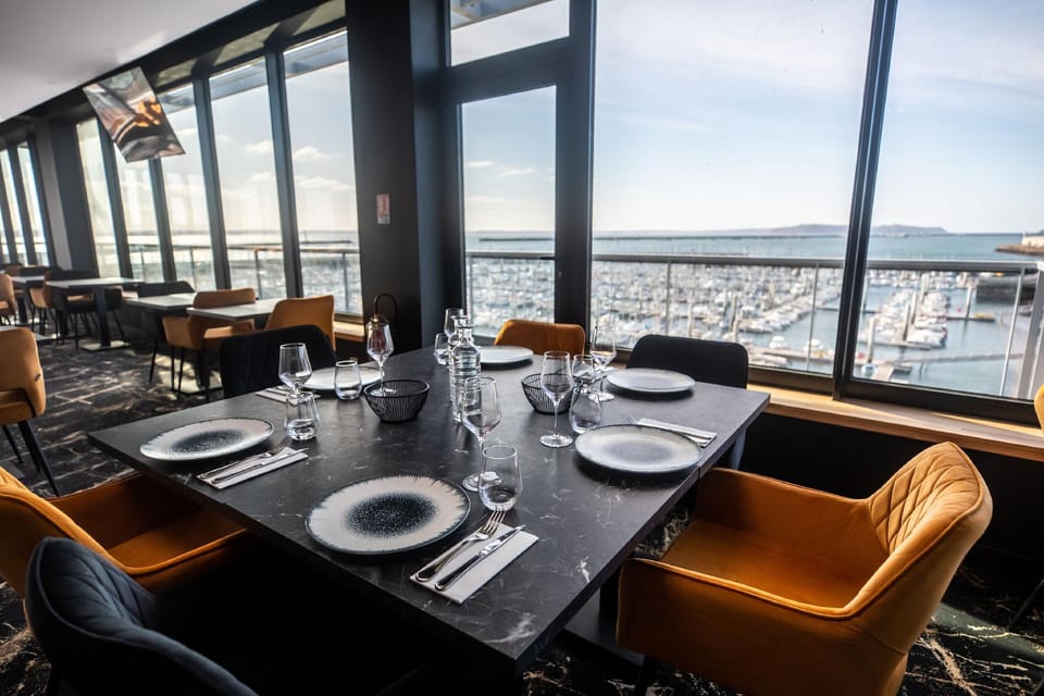 Le Barracuda & SPA Hotel in Brest