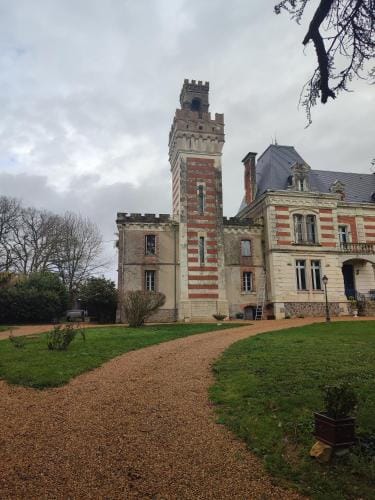 Chateau le haut villaumay Hotel in Centre-Val de Loire