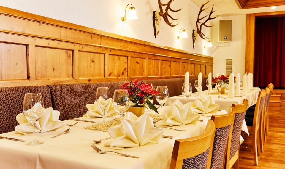 Hotel Restaurant Waldhorn Holzgerlingen Hotel in Baden-Württemberg