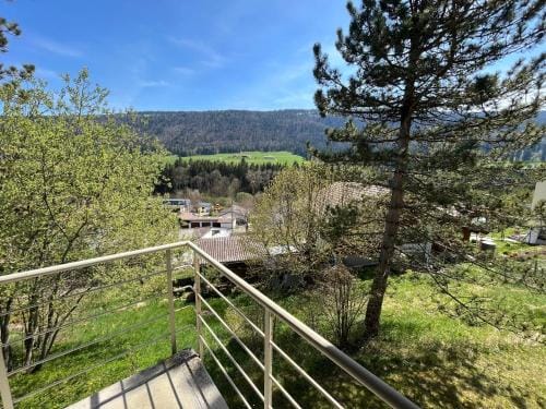the Jad B&B Hotel in Canton of Bern (Region)