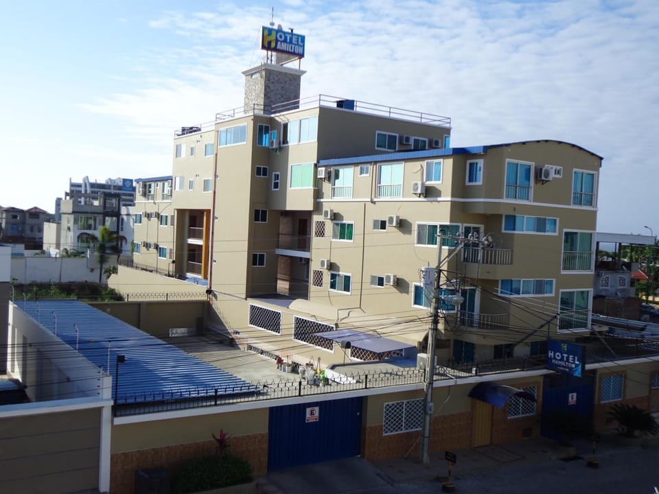 hotel hamilton Hotel in Manta
