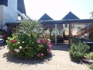 Hotel Les Sternes Perros Guirec - Lannion Hotel in Louannec