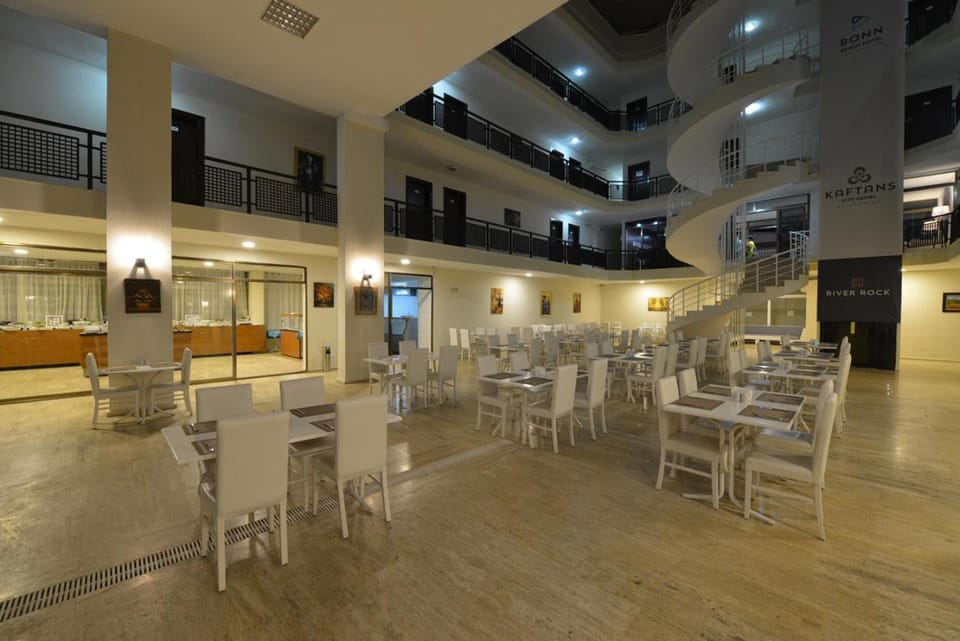 Kaftans City Hotel by RRH&R Hotel in Antalya Province