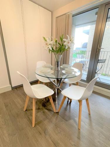 Spectacular 2 Bedroom Apartment in Great Location Hotel in Sheffield