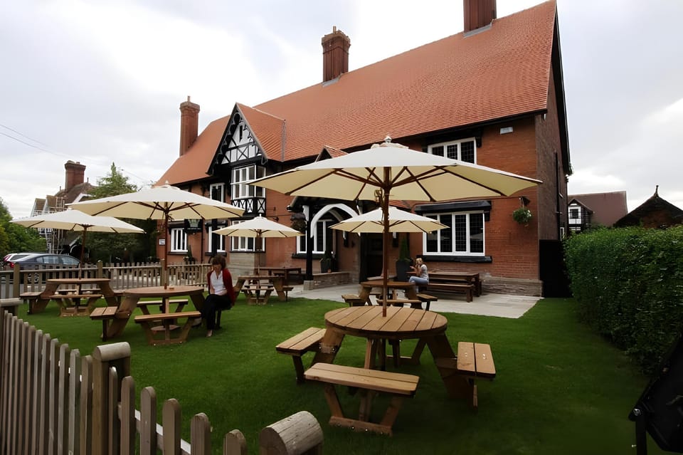 The Bear's Paw Hotel in England