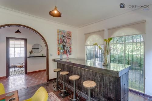 Refurbished Mansion with Garden & Patio in Las Lomas - Monte Blanco Hotel in Mexico City