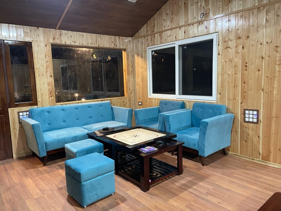 Atulyam Hotel in Uttarakhand