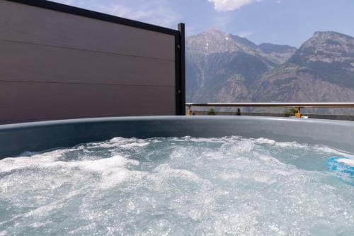 Chalet Les Louettes a Sapinhaut Canton du Valais Hotel in Canton of Valais