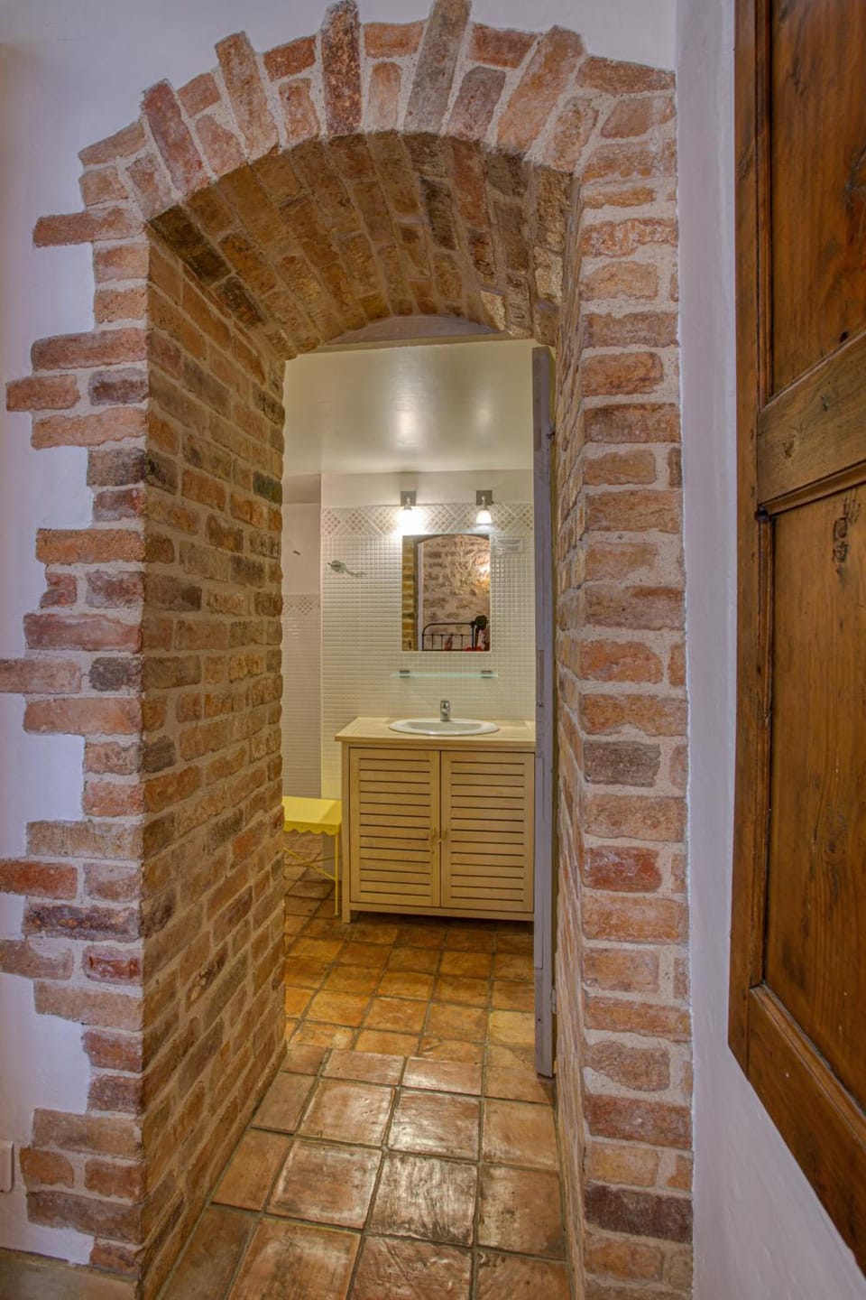LES REMPARTS - Venasque Hotel in Provence-Alpes-Côte d'Azur