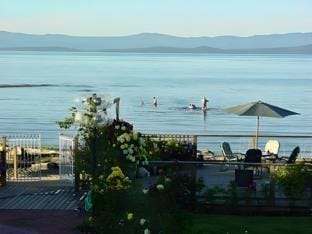 Buena Vista by the Sea Hotel in Qualicum Beach