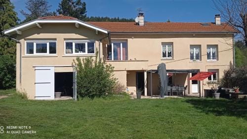 Chez Patou - Chambres d'hotes Hotel in Auvergne-Rhône-Alpes
