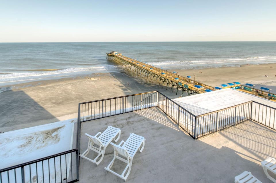 Kingfisher Inn Hotel in Garden City
