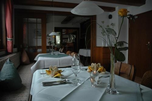 Gasthof zur Post Hotel in Schmallenberg
