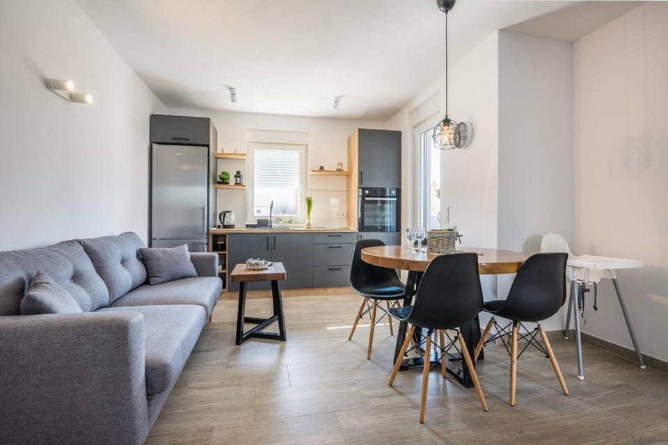 Apartments Pejakovic Hotel in Zadar County