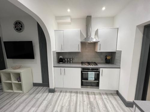 Rooms in Modernised Victorian House Hotel in Croydon