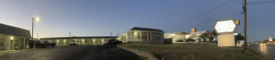 Llano Motel Hotel in Llano