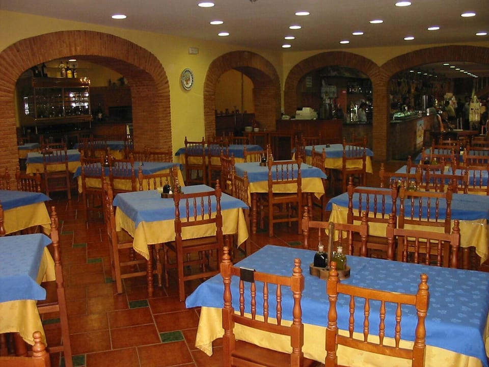 HOSTAL-RESTAURANTE EL PAISANO Hotel in Sierra de Cádiz