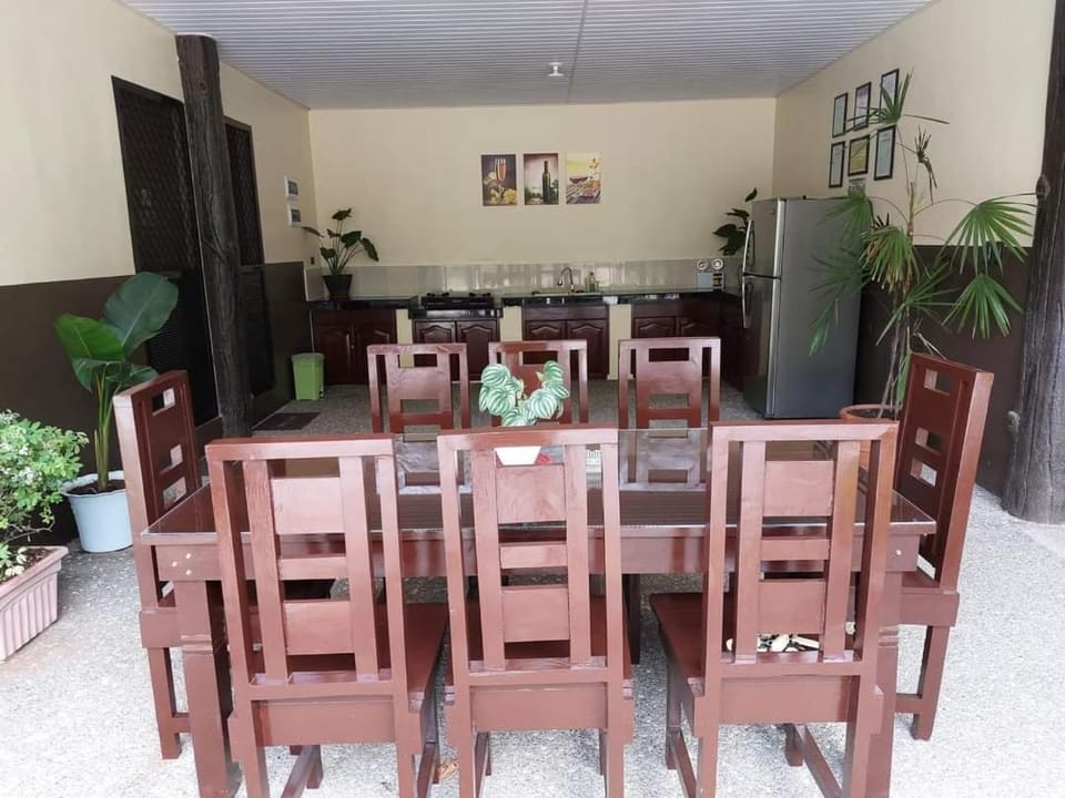 Mountainside Travellers Inn Resort in Central Luzon