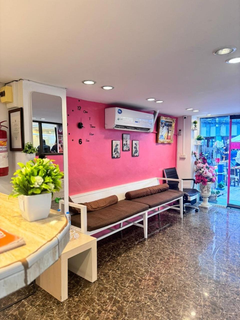 Miracle Gallery Hotel  Hotel in Bangkok