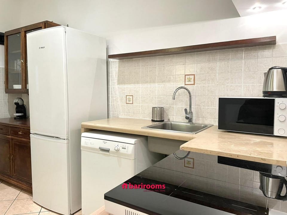 BARI ROOMS Abate Gimma Hostel in Bari