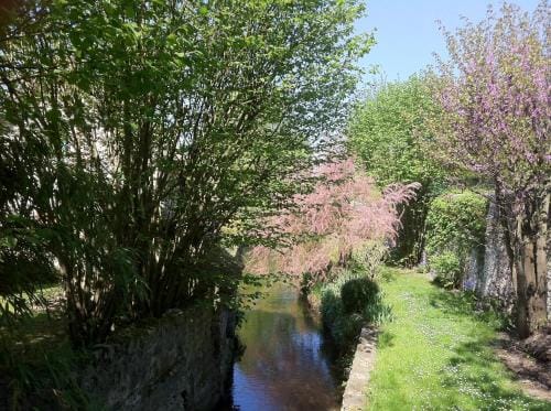 La Chaumiere - petit-dejeuner inclus a 15 min de Versailles Hotel in Île-de-France