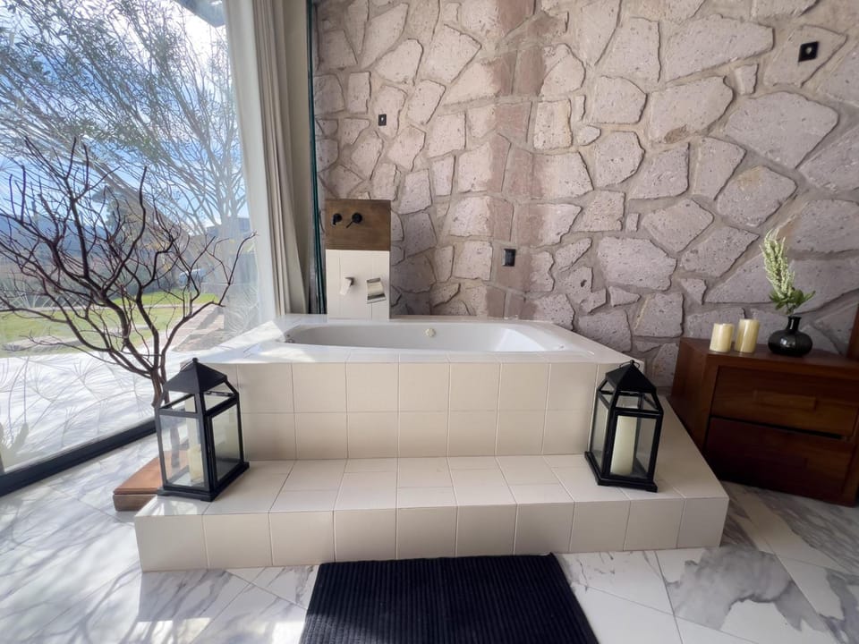 Hot tub